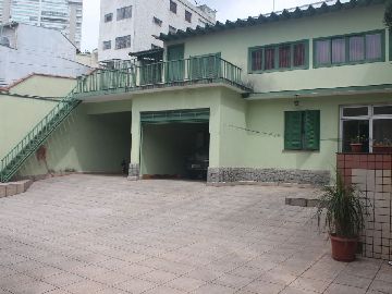 Quintal com lavanderia