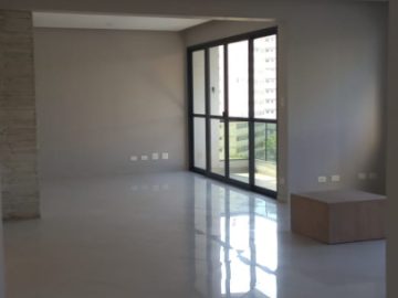 Apartamento Alto Padrão à Venda