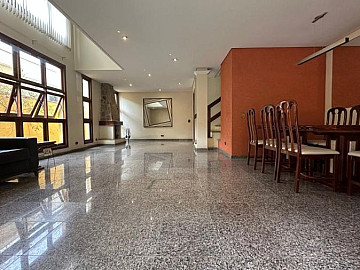 Casa em Condom�nio para Aluguel
